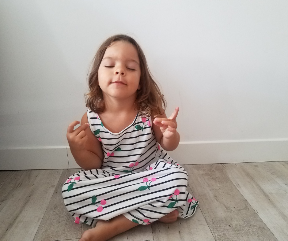 Enfant pratiquant la sophrologie à Rouen